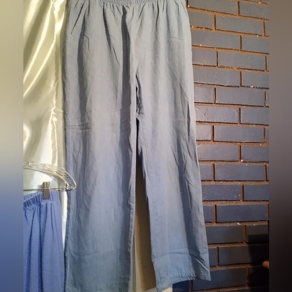 Jeans - Picture 2 of 3